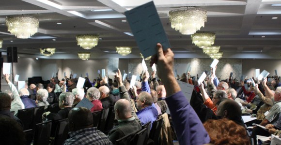 Messengers approve the 2014 IBSA budget.